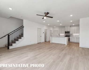 1023 Splitrock Drive - Photo Thumbnail 6