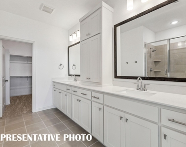 1023 Splitrock Drive - Photo Thumbnail 11