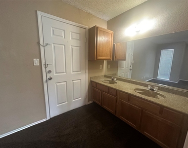 9823 Walnut Street - Photo Thumbnail 5