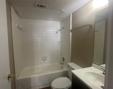 9823 Walnut Street - Photo Thumbnail 7