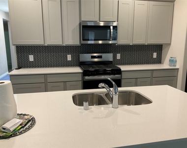 6021 Tudor Place - Photo Thumbnail 1