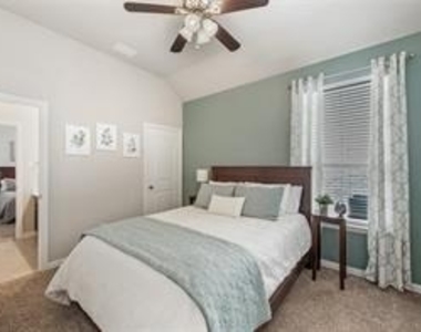 2804 Hackberry Creek Trail - Photo Thumbnail 20