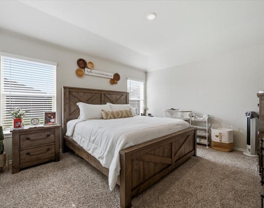 8425 Coffee Springs Drive - Photo Thumbnail 22