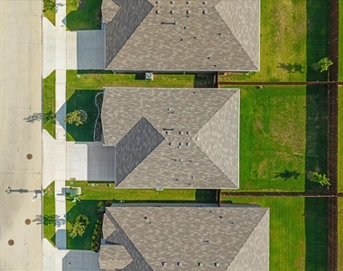 8425 Coffee Springs Drive - Photo Thumbnail 7