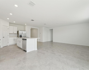 3824 Giorgio Drive - Photo Thumbnail 9