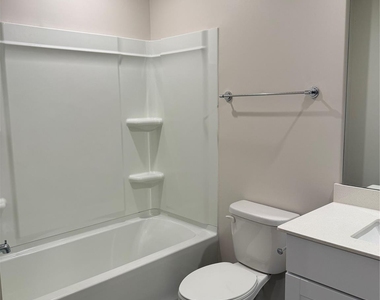 7221 Bryce Avenue - Photo Thumbnail 16