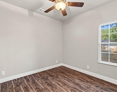 1837 Jennifer Court - Photo Thumbnail 18