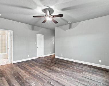 1837 Jennifer Court - Photo Thumbnail 14