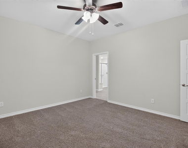 2025 Hearn Drive - Photo Thumbnail 14
