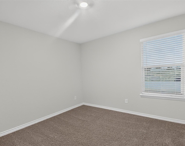 2025 Hearn Drive - Photo Thumbnail 19