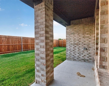 2025 Hearn Drive - Photo Thumbnail 27