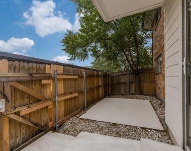 8083 Meadow Road - Photo Thumbnail 3