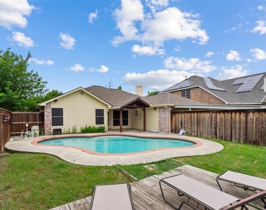 2726 Crosslands Drive - Photo Thumbnail 20