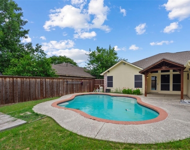 2726 Crosslands Drive - Photo Thumbnail 19