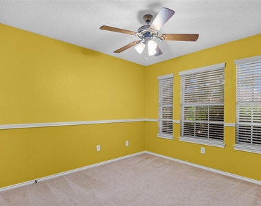 2726 Crosslands Drive - Photo Thumbnail 17