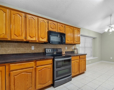 2726 Crosslands Drive - Photo Thumbnail 9