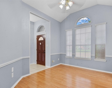 2726 Crosslands Drive - Photo Thumbnail 4