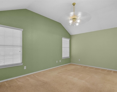 2726 Crosslands Drive - Photo Thumbnail 12