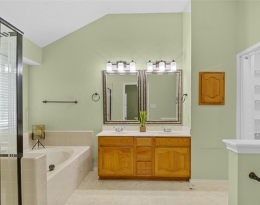 2726 Crosslands Drive - Photo Thumbnail 13