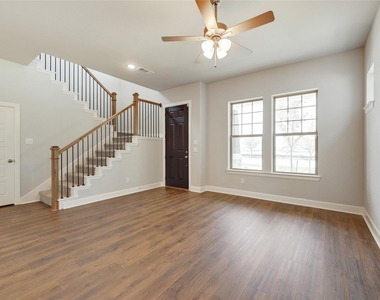14421 Walsh Avenue - Photo Thumbnail 4