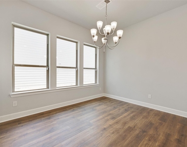 14421 Walsh Avenue - Photo Thumbnail 12