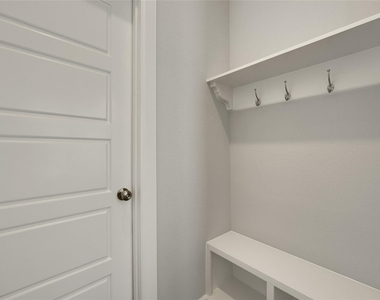 14421 Walsh Avenue - Photo Thumbnail 26