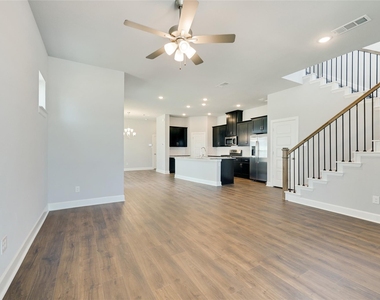 14421 Walsh Avenue - Photo Thumbnail 5