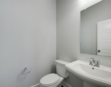 14421 Walsh Avenue - Photo Thumbnail 13