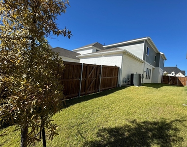 14421 Walsh Avenue - Photo Thumbnail 28