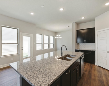 14421 Walsh Avenue - Photo Thumbnail 11