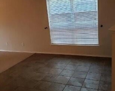9840 Meadow Rue Drive - Photo Thumbnail 2