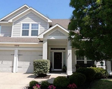 9840 Meadow Rue Drive - Photo Thumbnail 6