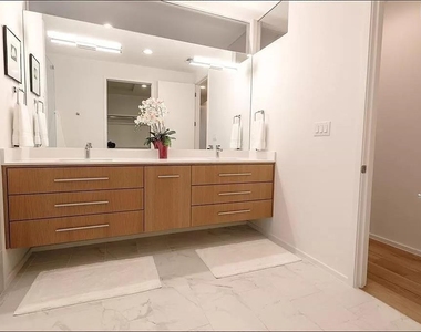 2308 N Prairie Avenue - Photo Thumbnail 23