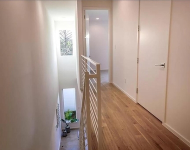 2308 N Prairie Avenue - Photo Thumbnail 26
