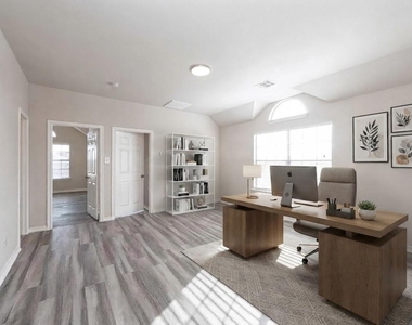 11208 Whispering Brook Lane - Photo Thumbnail 12