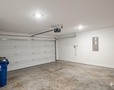 413 Rock Rose Lane - Photo Thumbnail 29