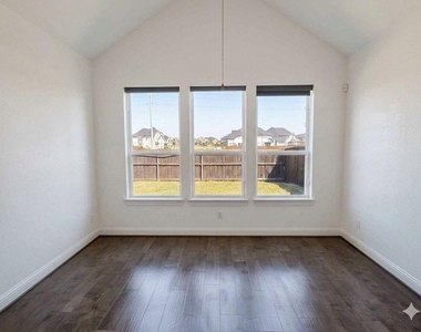 413 Rock Rose Lane - Photo Thumbnail 10