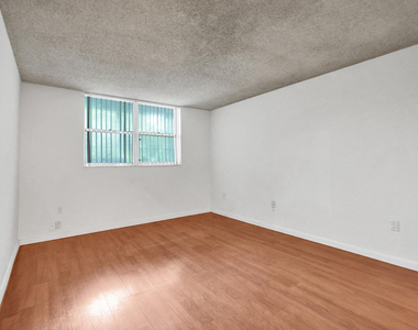 1805 Sans Souci Boulevard - Photo Thumbnail 20