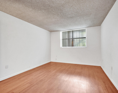 1805 Sans Souci Boulevard - Photo Thumbnail 16