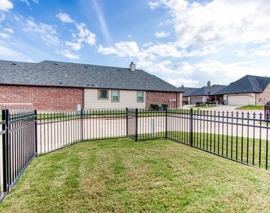 8609 Dewland Drive - Photo Thumbnail 25