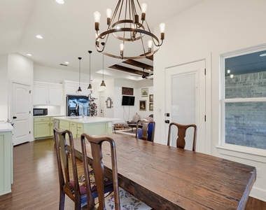 6518 Stadium Drive - Photo Thumbnail 13