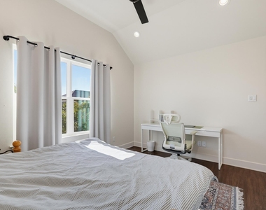 6518 Stadium Drive - Photo Thumbnail 33