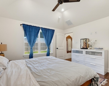 6518 Stadium Drive - Photo Thumbnail 22