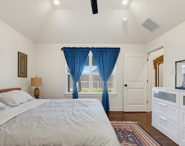 6518 Stadium Drive - Photo Thumbnail 21