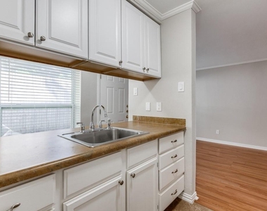 5508 Tremont Street - Photo Thumbnail 8