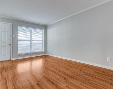 5508 Tremont Street - Photo Thumbnail 2