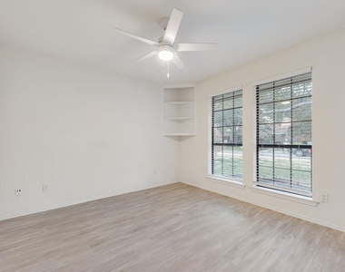 2946 Allister Street - Photo Thumbnail 18