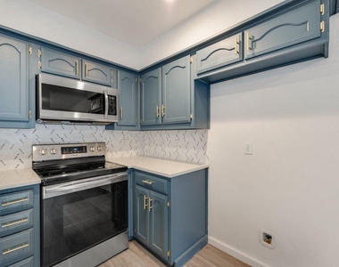 2946 Allister Street - Photo Thumbnail 15