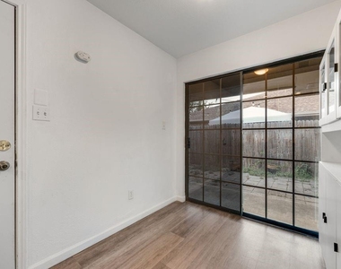 2946 Allister Street - Photo Thumbnail 12
