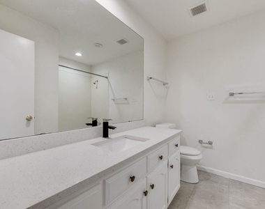 2946 Allister Street - Photo Thumbnail 17